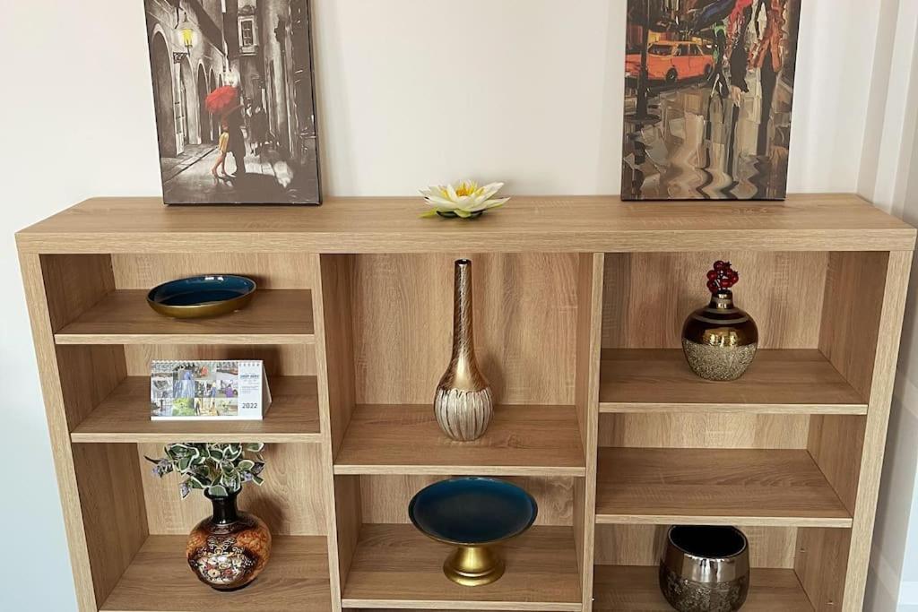 A Unique Ultra-Central, Modern Apartment Temesvár Kültér fotó